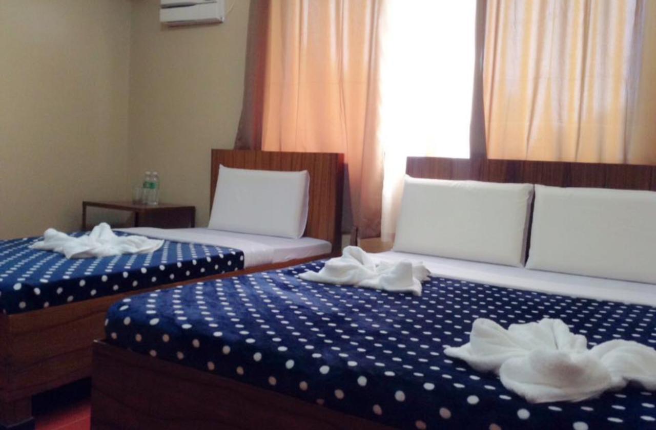 East Square Inn Bacolod Bagian luar foto