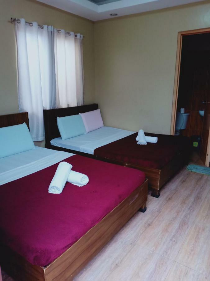 East Square Inn Bacolod Bagian luar foto