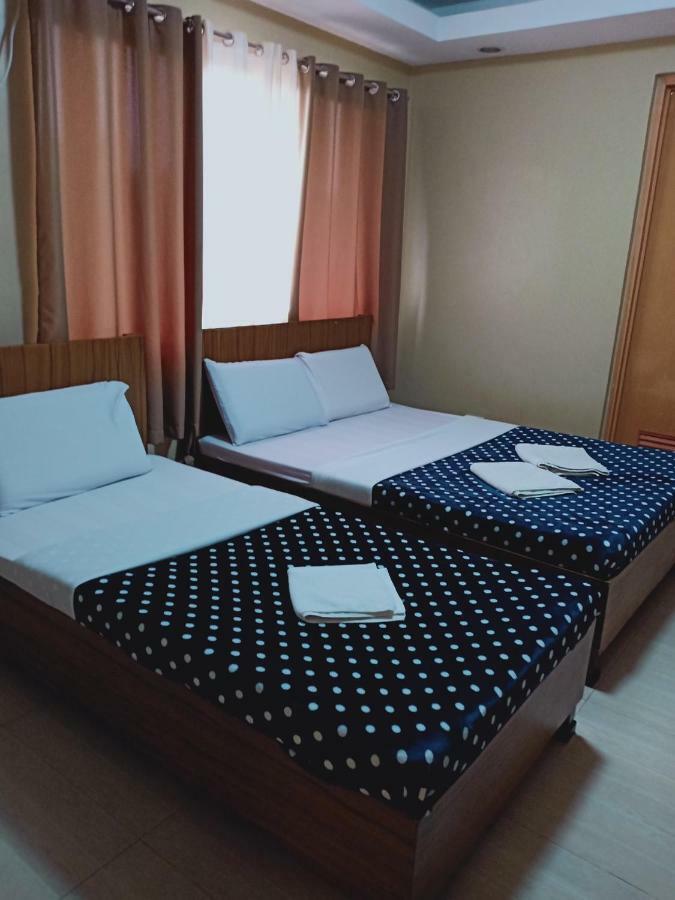 East Square Inn Bacolod Bagian luar foto